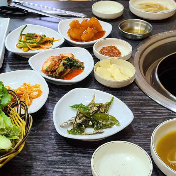 클럽모우맛집 도담골 - 한식조리기능사 주방장의 정갈하고 품격 있는 상차림
