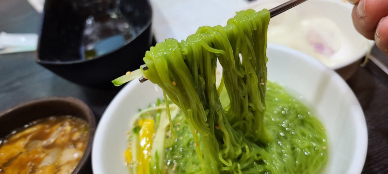 야콘냉면